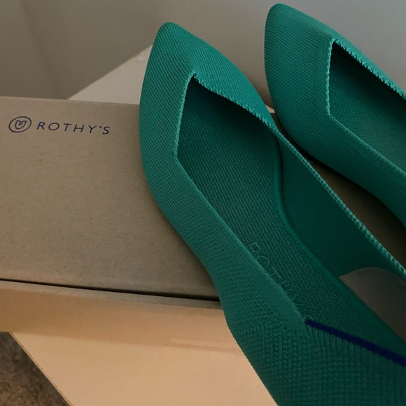 Rothy’s Peacock Pointed Flat Size 7 - Excellent Condition! - Picture 2 of 8